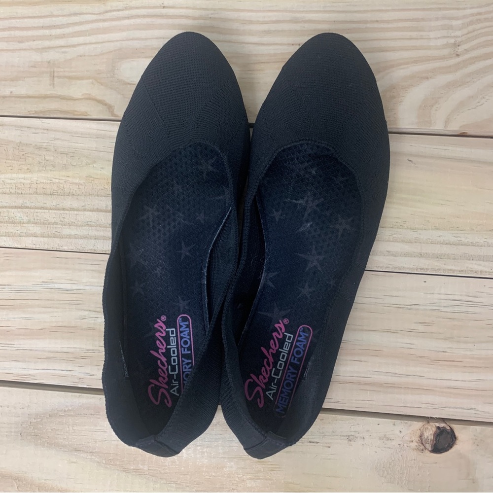 Skechers Air Cooled Memory Foam Black Flats 8